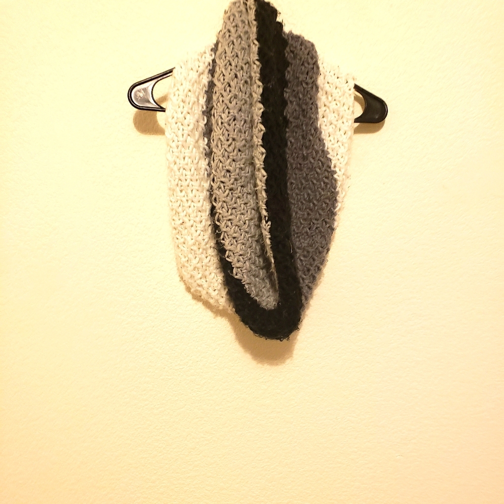 Cowl scarf